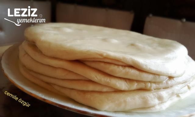 Pırasalı Çarşaf Böreği