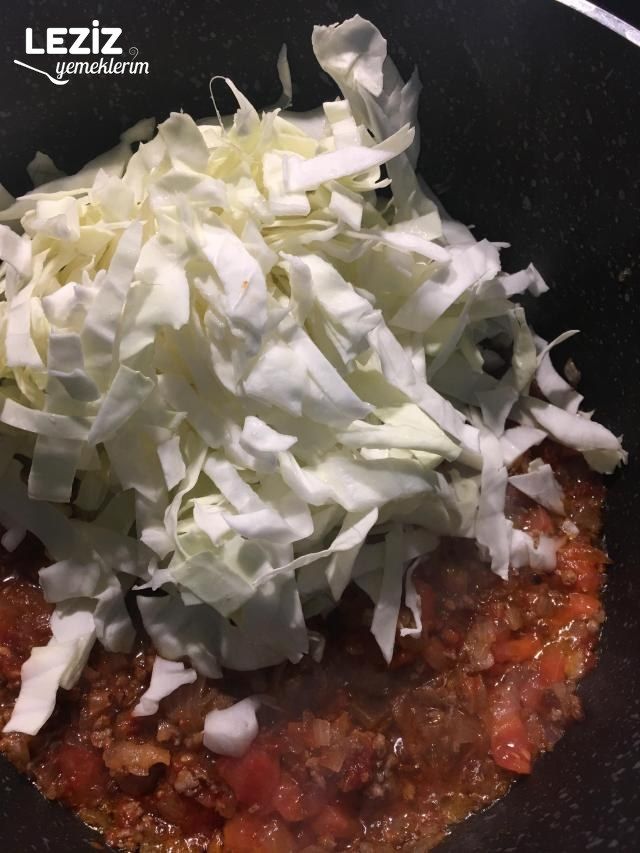Kıymalı Kapuska Yemeği Tarifi