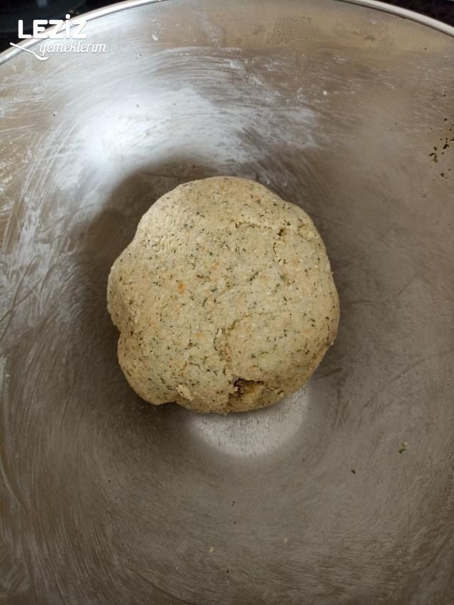 Valigülü (Tarhana) Köftesi