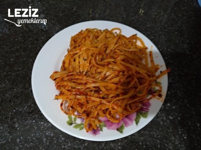 Kekikli Salçalı Spagetti