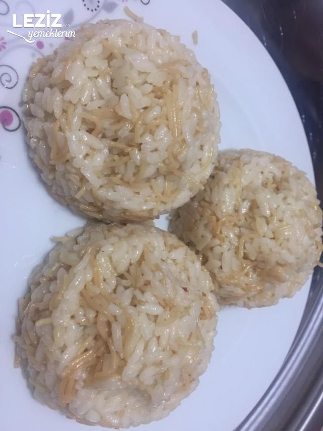 Tane Tane Pirinç Pilavı