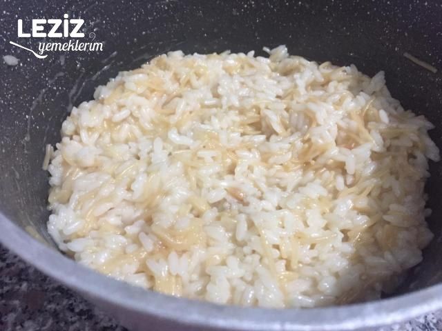 Tane Tane Pirinç Pilavı