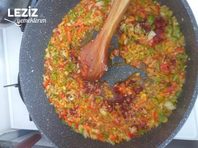 Zeytinyağlı Sebzeli Bulgur Pilavı