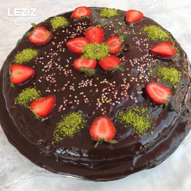 Çikolata Soslu Tart Kek
