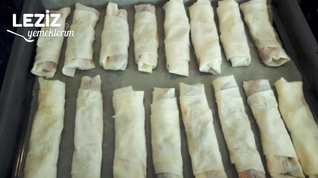 Hazır Yufkadan Patlıcanlı Börek