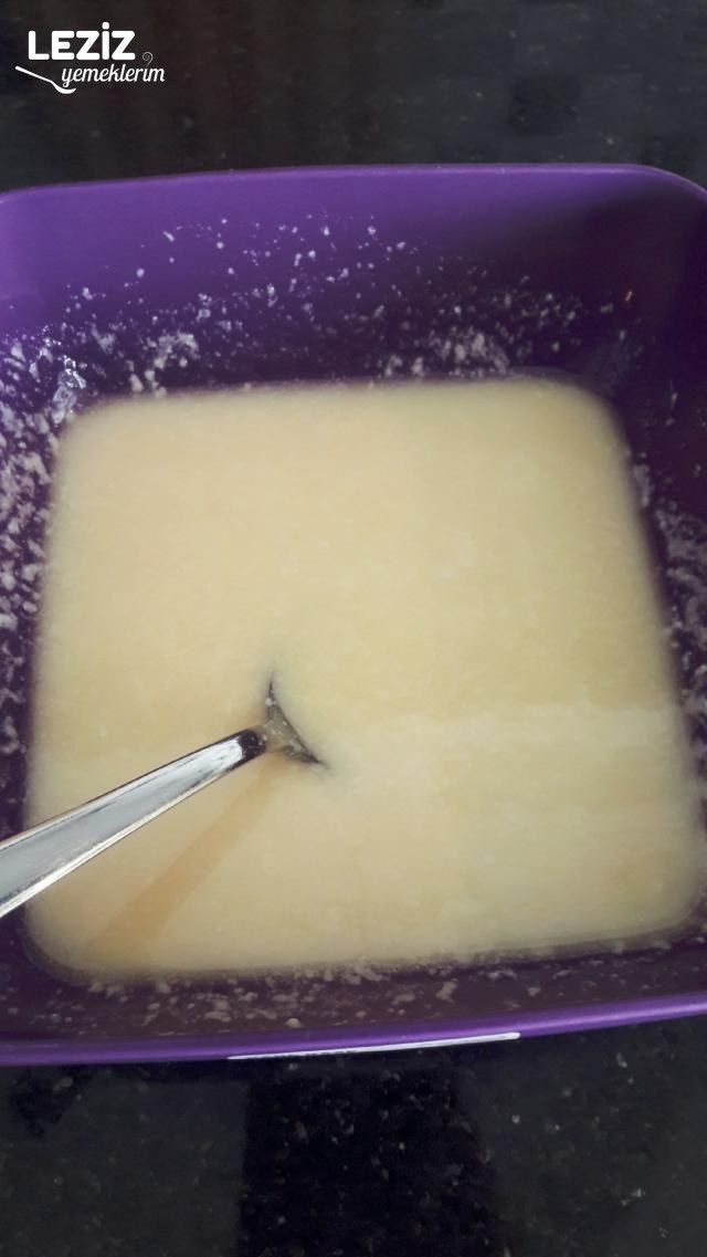 Hazır Yufkadan Patlıcanlı Börek