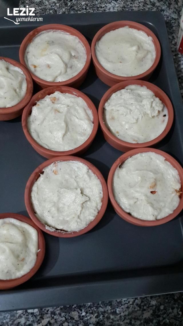 Kiremitte Beşamel Soslu Tavuk