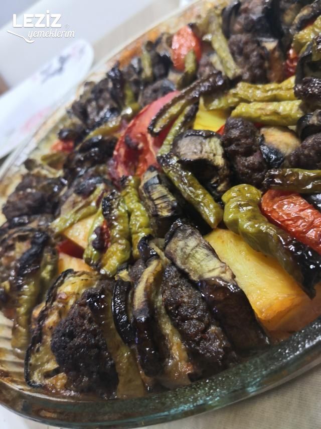 En Güzel Köfteli Patlıcan Kebabı Tarifi