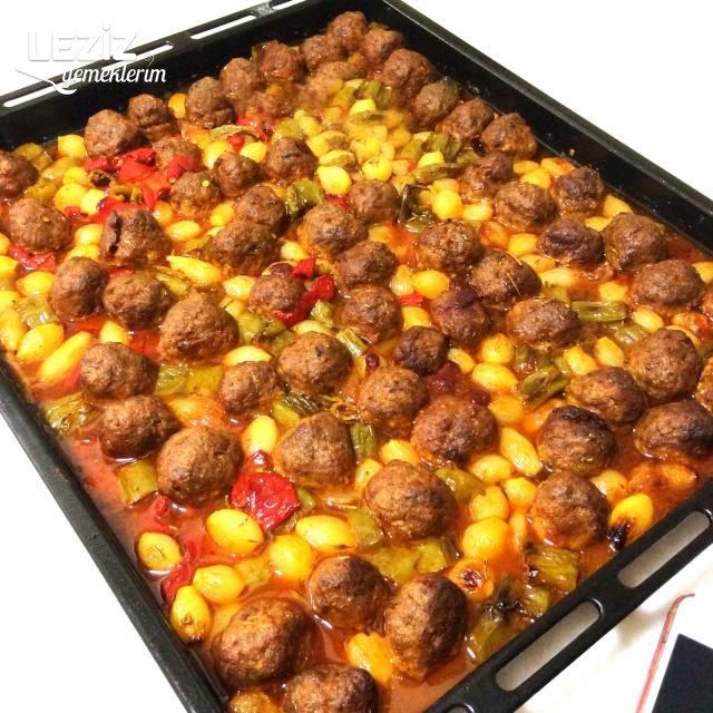 Arpacık Soğanlı Tepsi Kebabı