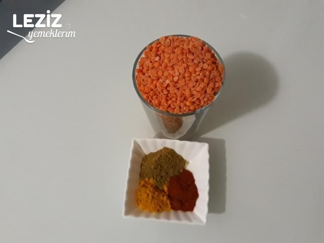 Zerdeçallı Sebzeli Mercimek Çorbası