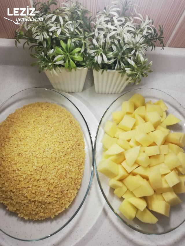 Patatesli Bulgur Pilavı Tarifi