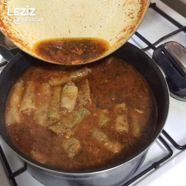 Hatay Usulü Zeytinyağlı Lahana Sarması Tarifi