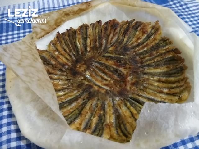 Kokusuz Yağ Sıçratmadan Yağlı Kağıtta Hamsi Tava Tarifi