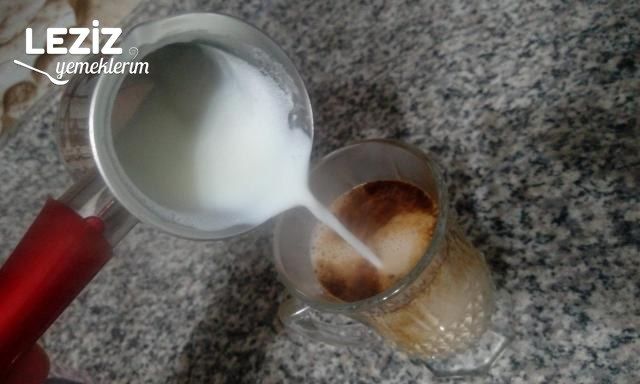 Sütlü Nescafe