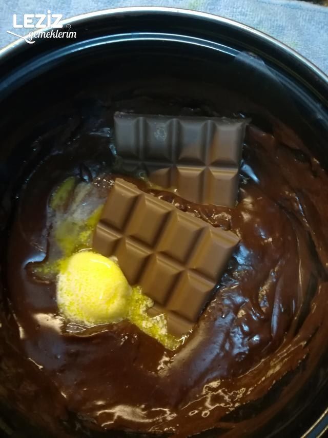 İki Renkli Kumlu Pasta