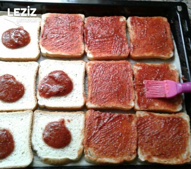 Tost Ekmeğinden Pizza