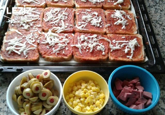 Tost Ekmeğinden Pizza