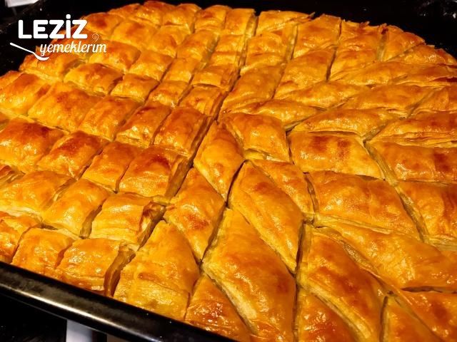 El Açması Cevizli Baklava