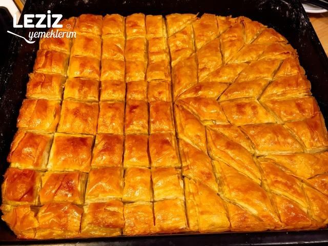 El Açması Cevizli Baklava