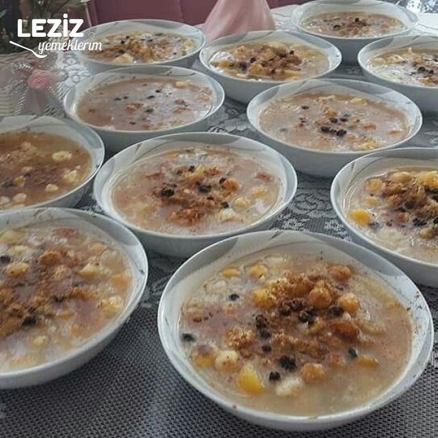 Aşure Yapımı