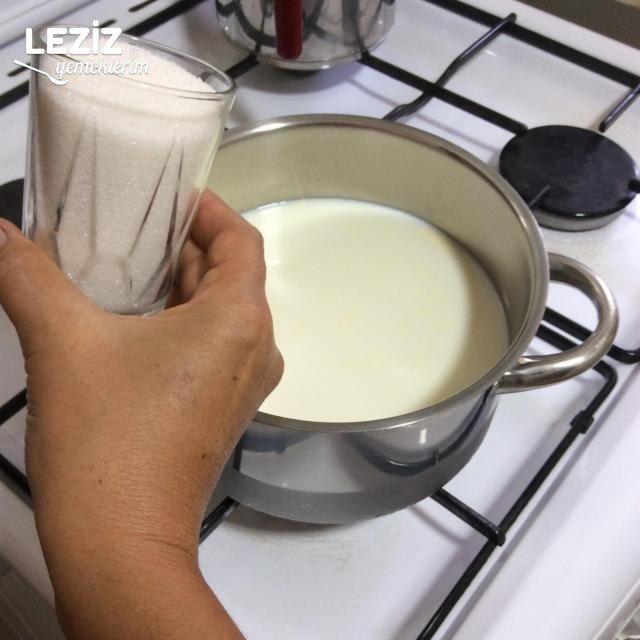 Çizgili Muhallebi