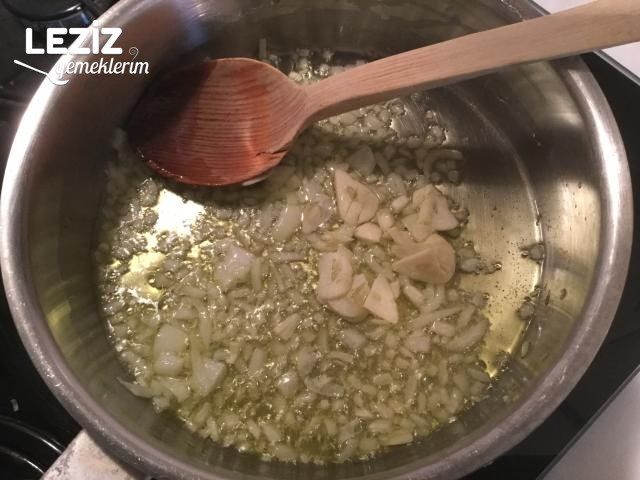 Pırasa Kavurması