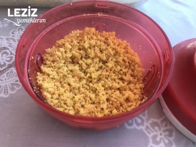 Zerdeçallı Pasta