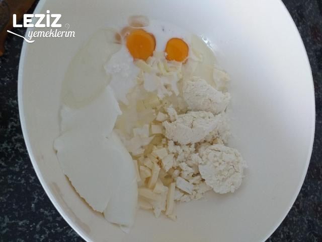 Peynirli Kırpık Börek
