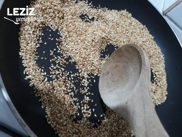 Beyaz Susam Kavurma Tarifi