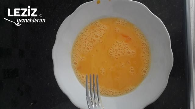 Pratik Soğanlı Yumurta