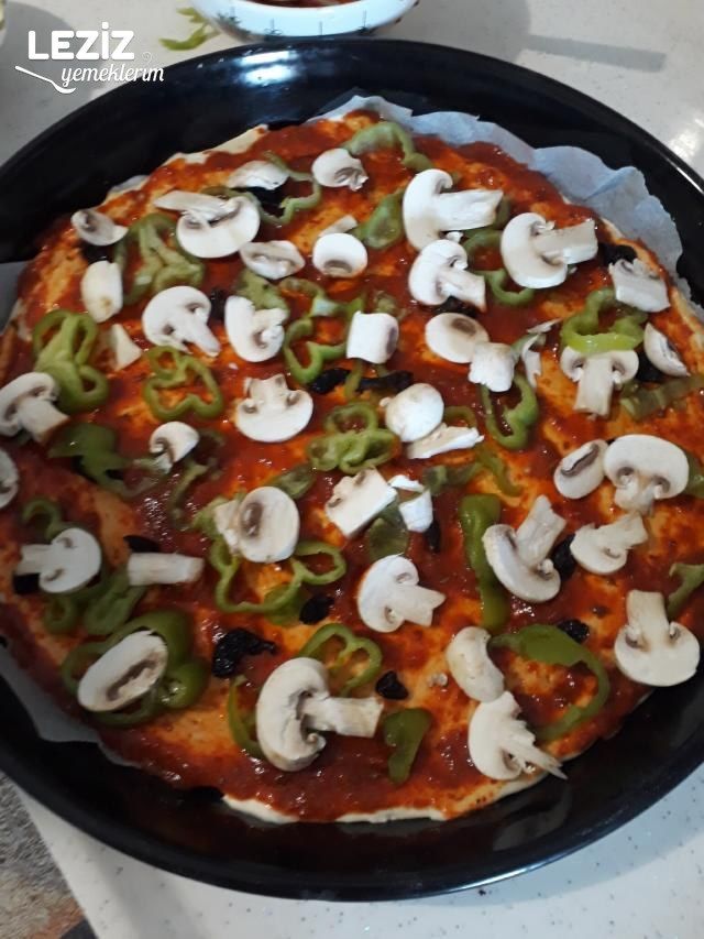 Sebzeli Pizza