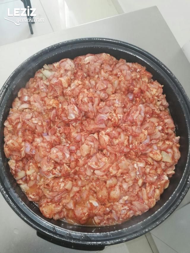 Pizza Tavasında Tavuk Pirzola Saç Kavurma