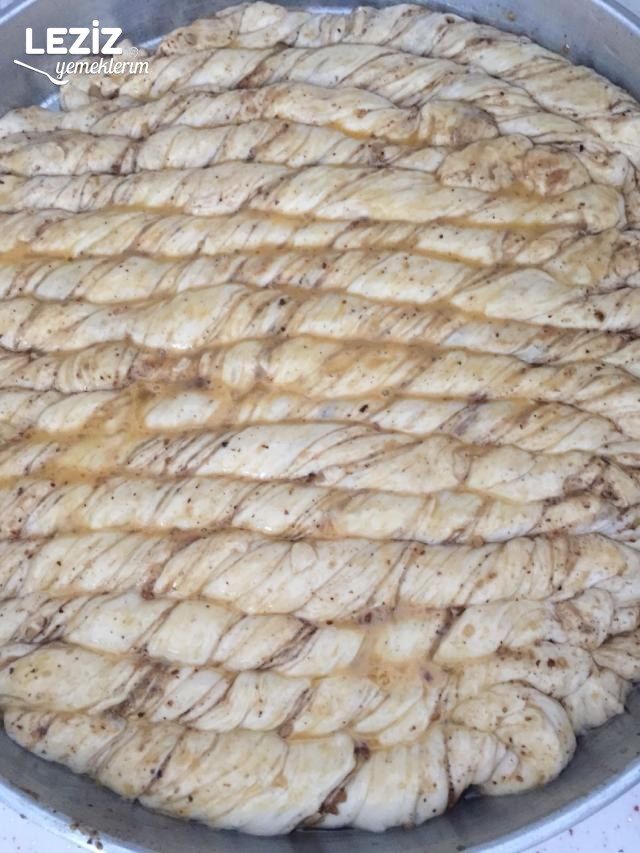 Haşhaşlı Cevizli Çörek