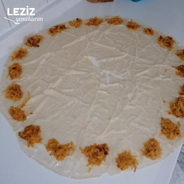 Patatesli Katmer Börek Nasıl Yapılır?