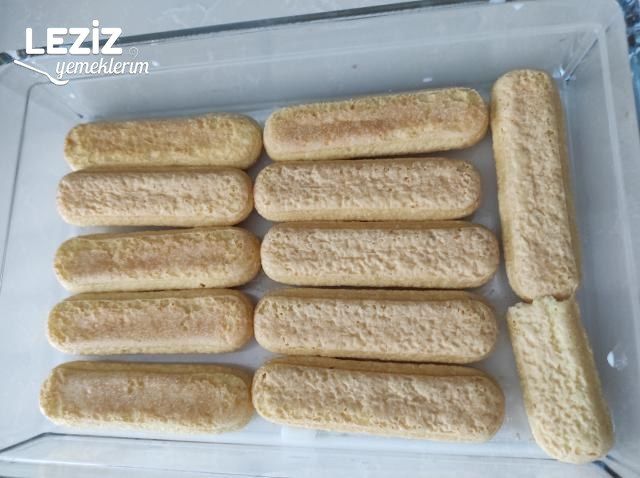 Yumoş Pasta