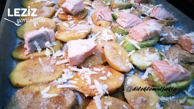 Fırında Sebzeli Somon