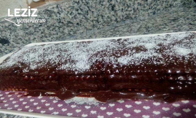 Çok Pratik Bisküvili Pasta (15 Dakikada Hazır)