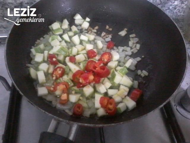 Nefis Zeytinyağlı Kabak Kavurması