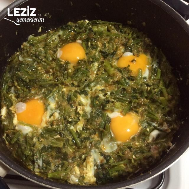 Yumurtalı Ispanak Sapı Kavurması