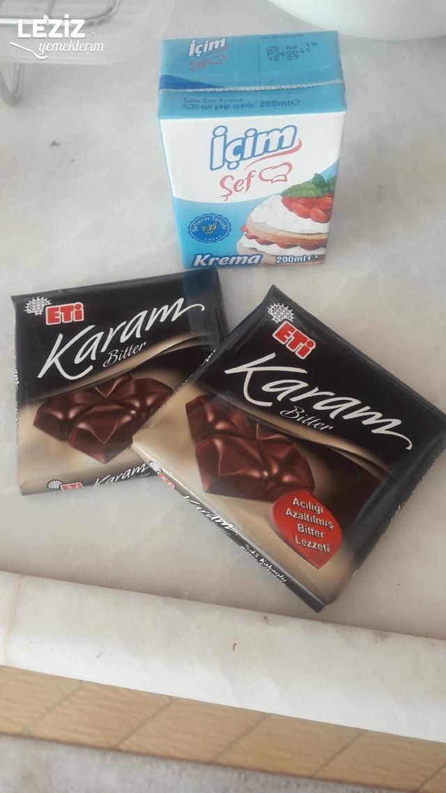 Ganajlı Muhallebili Kakaolu Kek