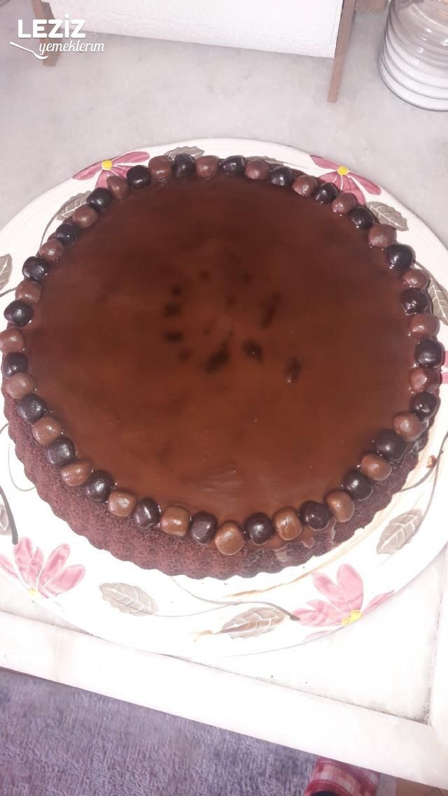 Ganajlı Muhallebili Kakaolu Kek
