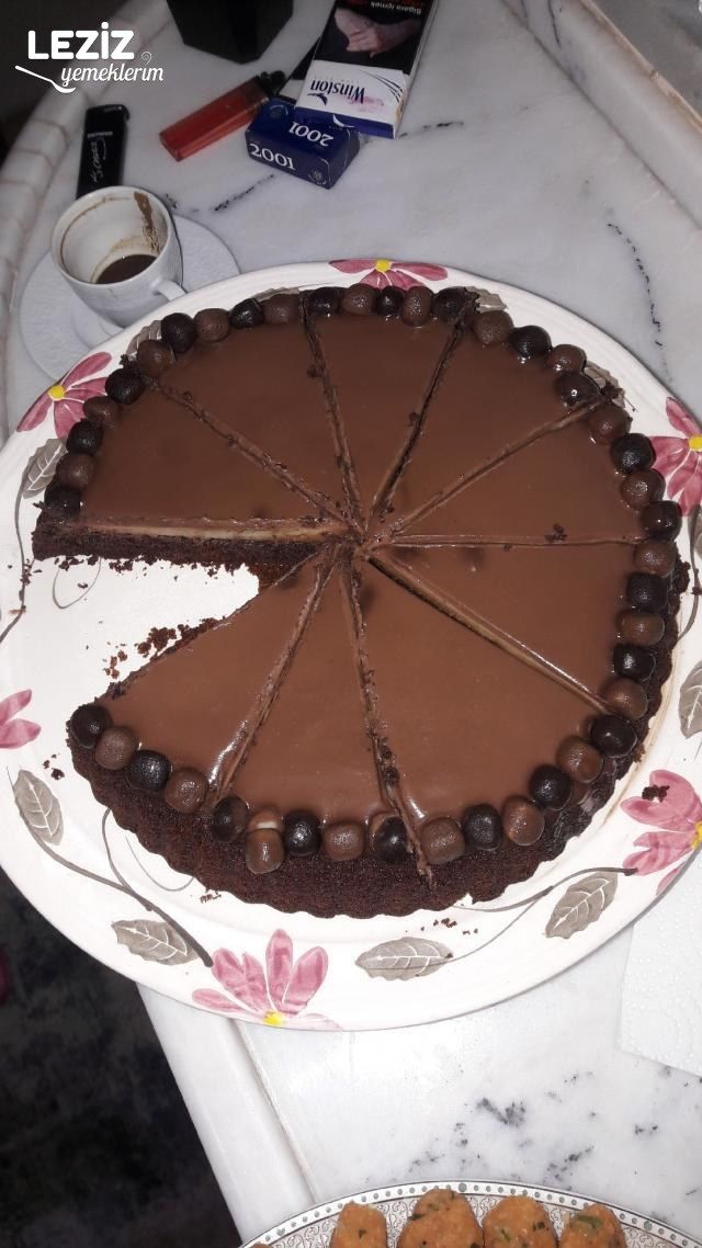 Ganajlı Muhallebili Kakaolu Kek