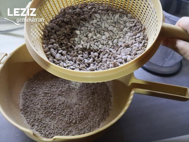 Kızılcık Şerbeti Ve Kızılcık Tarhanası Nasıl Yapılır