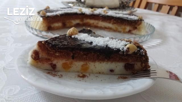 Çikolata Soslu Bisküvili Tart Pasta