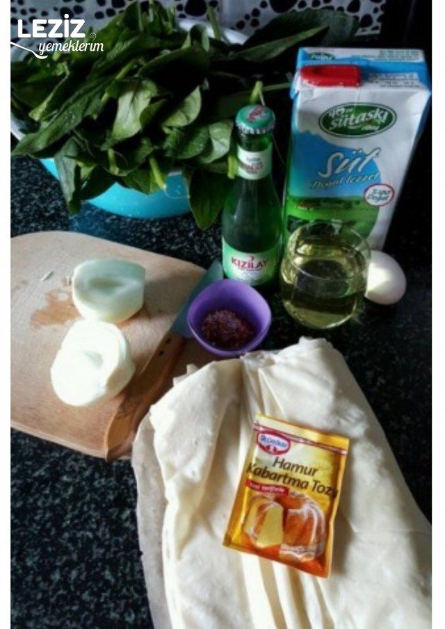 Ispanaklı Soslu Börek