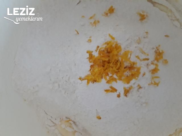 Limonlu Üzümlü Muffin