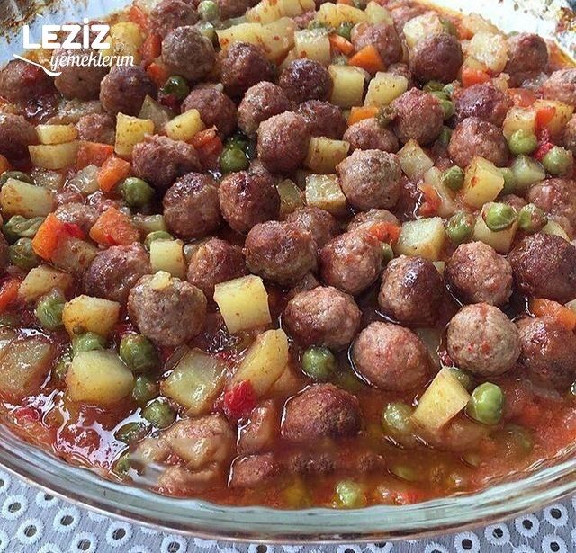 Fırında Sebzeli Misket Köfte Yemeği