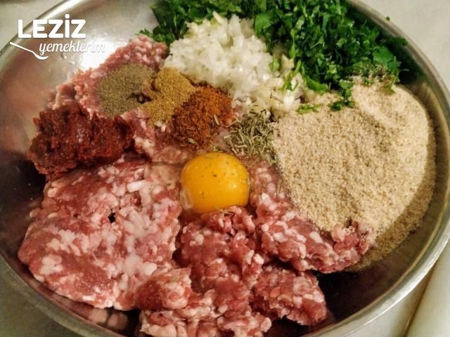 Anne Köftesi Nasıl Yapılır (Aşamalı Anlatım)
