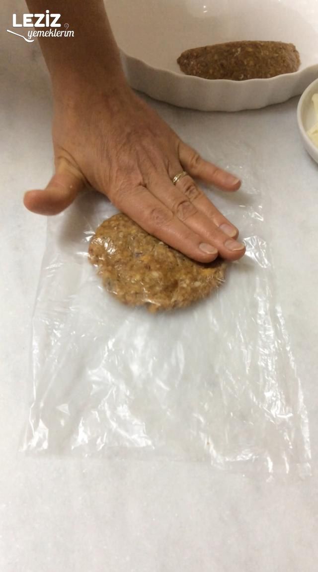 Kaşarlı D Köfte