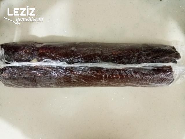 Bisküvili Muzlu Üçgen Pasta